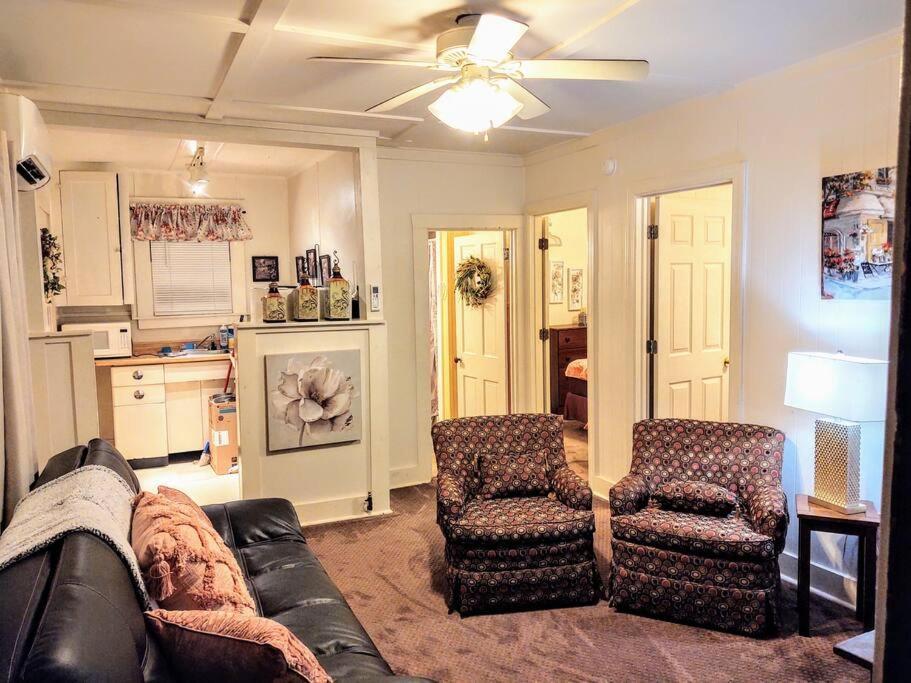 #05 - Lakefront Two Bedroom Cottage- Pet Friendly Hot Springs Dış mekan fotoğraf